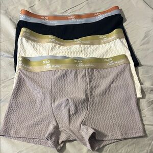 New. 3 pair Caier Kaila. Mens boxers. Size 34